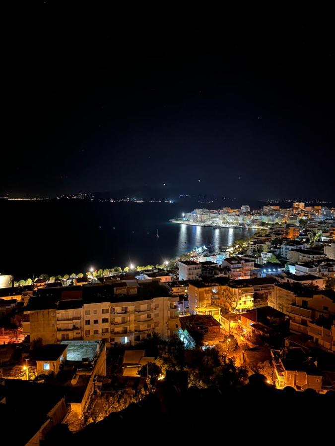 Lost At Sea Saranda Dış mekan fotoğraf